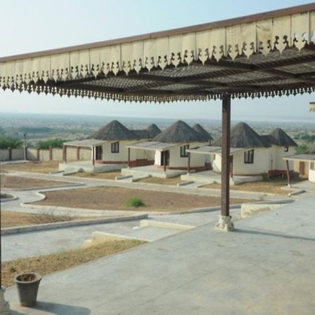 Toran Resort Bhuj Exteriör bild